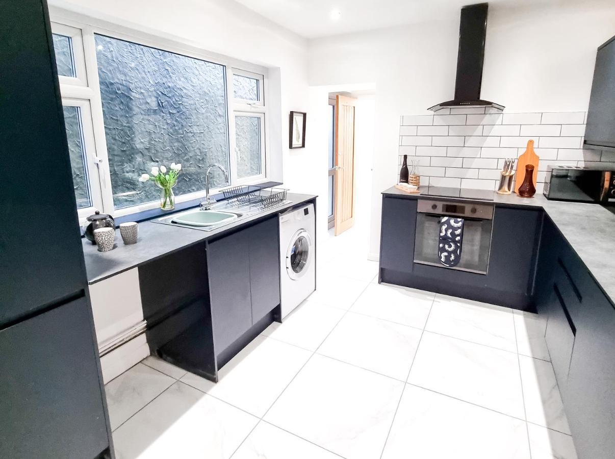Spacious 3-Bed Near The City Centre Swansea Luaran gambar