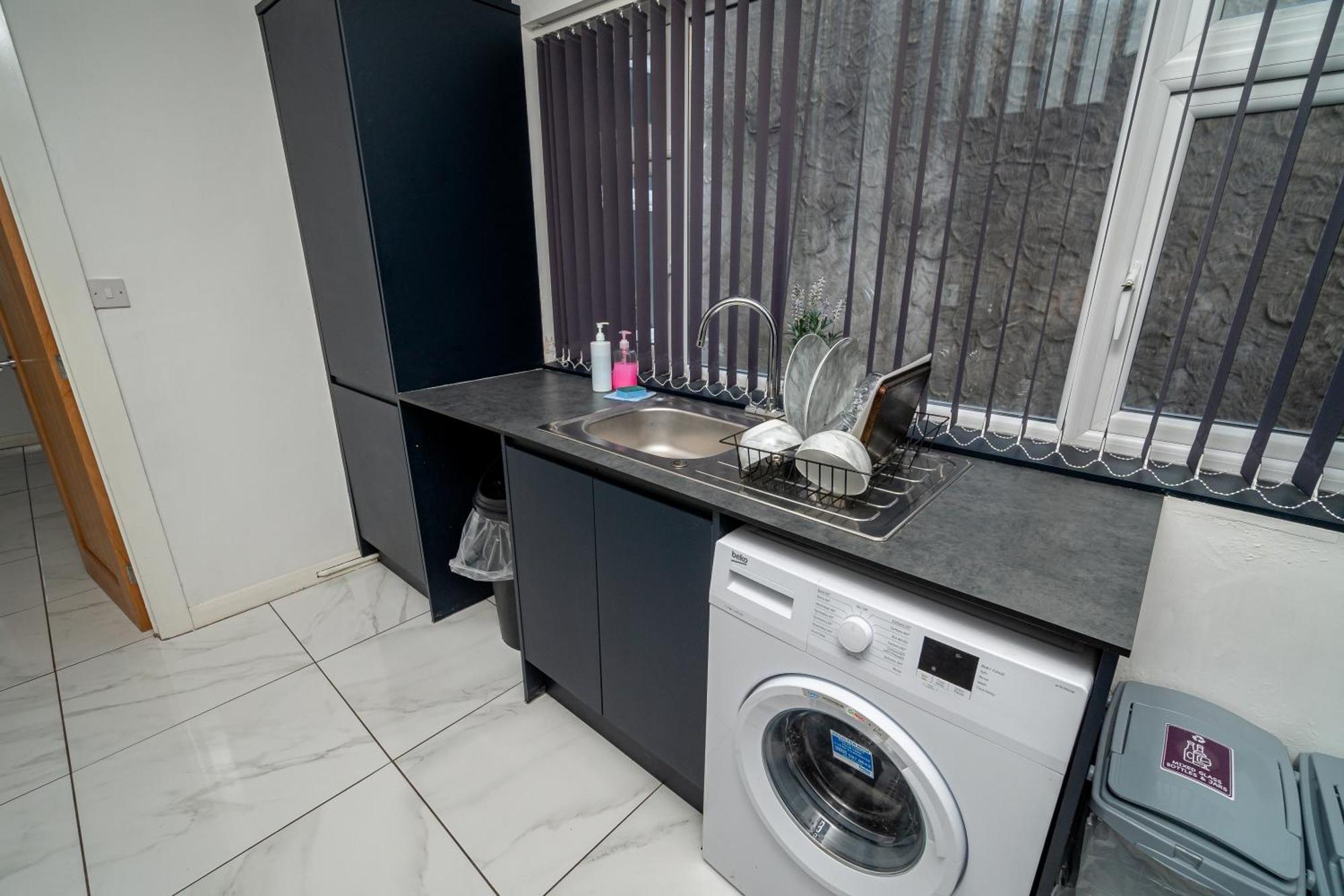 Spacious 3-Bed Near The City Centre Swansea Luaran gambar